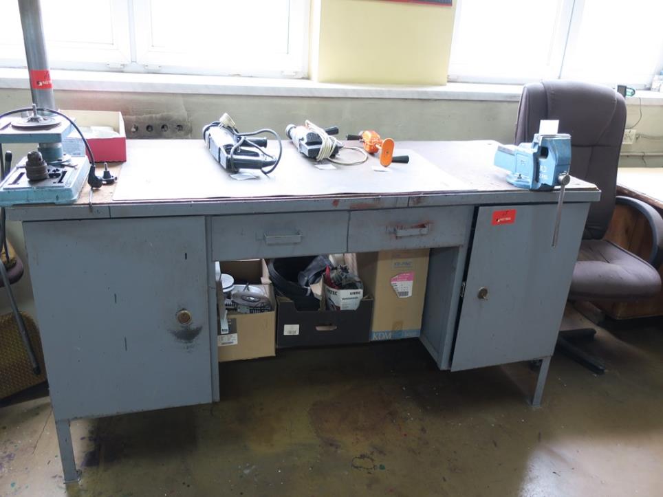 Used Table with vise for Sale (Auction Premium) | NetBid Industrial Auctions